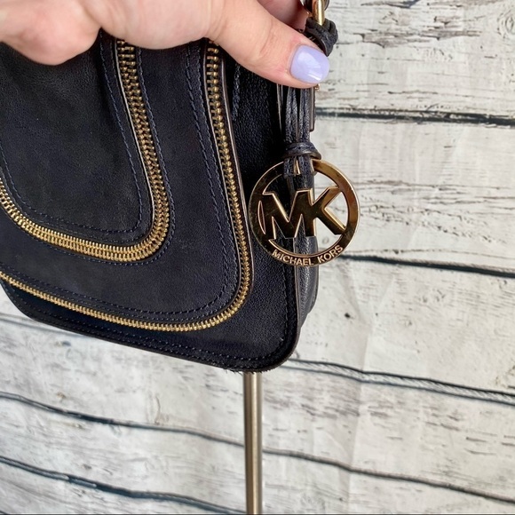 MK Naomi Gold Hardware Purse Navy Blue Leather - Picture 3 of 10